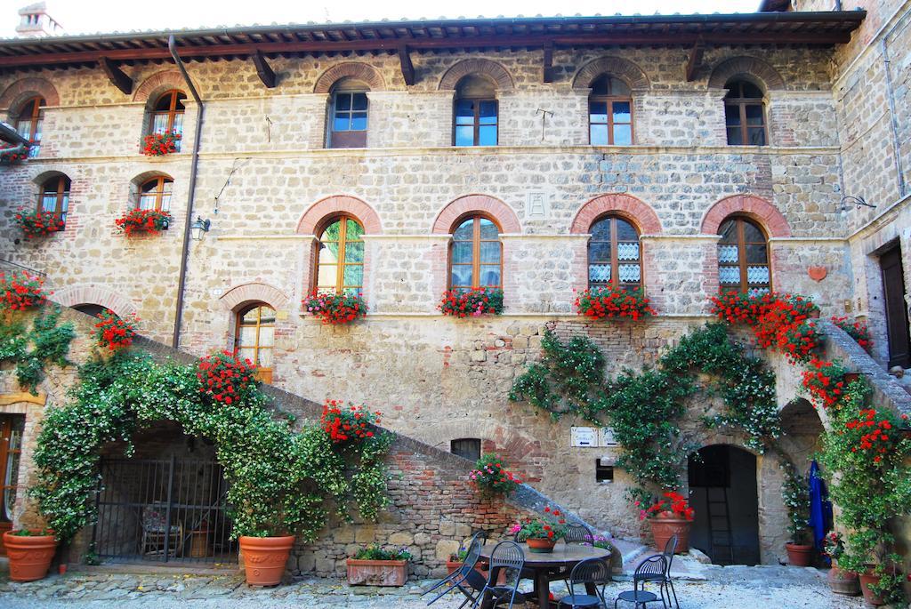 Agriturismo Castello La Grancia Di Spedaletto Pienza Eksteriør billede